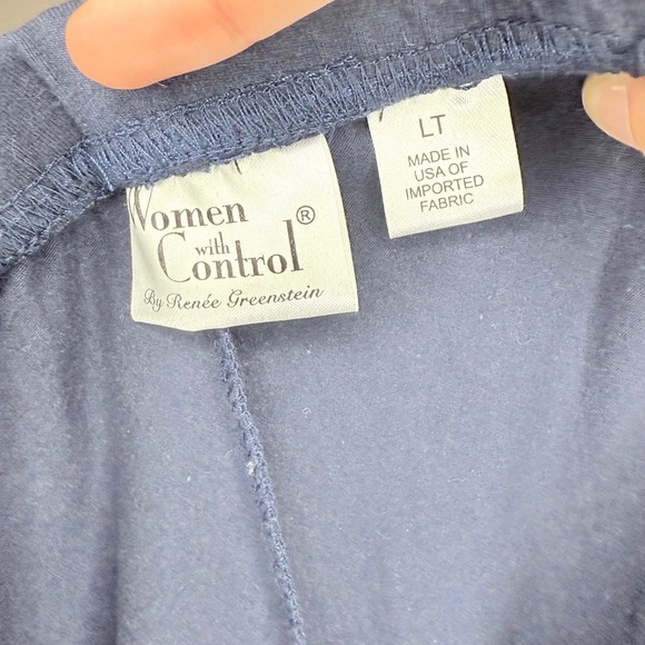NWOT Women With Control Women's Pants Capri Navy Blue Size LT Tummy Control - Picture 3 of 4